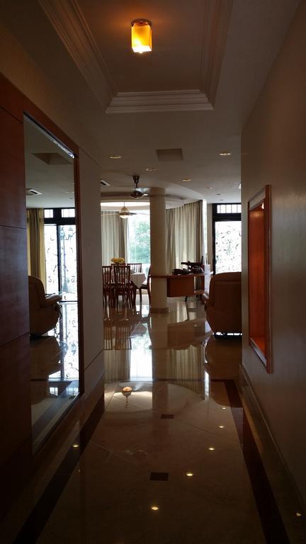 Villa Tropical Sea View & Sunshine Batu Ferringhi Exterior foto