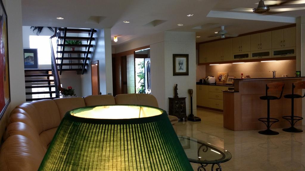 Villa Tropical Sea View & Sunshine Batu Ferringhi Exterior foto